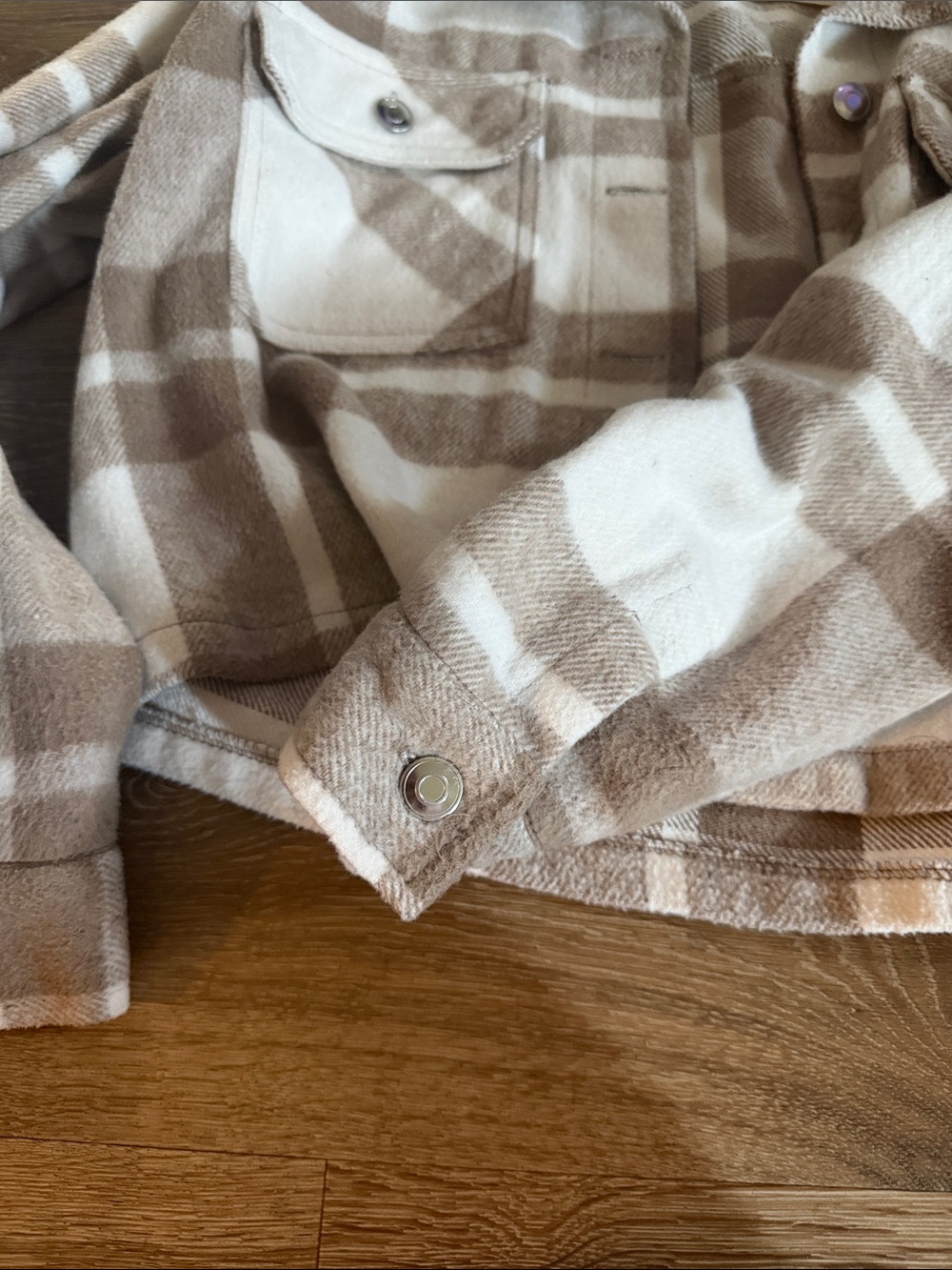 Ashley Plaid Button-Up Jacket in Cream and Taupe - Picture 3 of 4